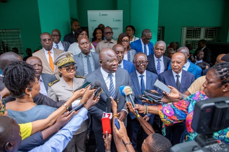 Accès à l’eau potable : le ministre Amédé Kouakou Koffi en mission d’évaluation à la SODECI