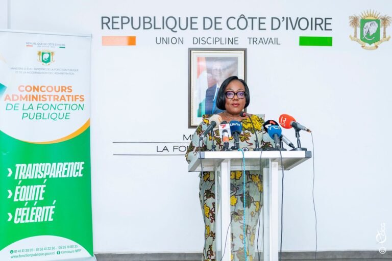 Journées nationales du Service public : Anne Désirée Ouloto plaide pour une administration plus proche des citoyens